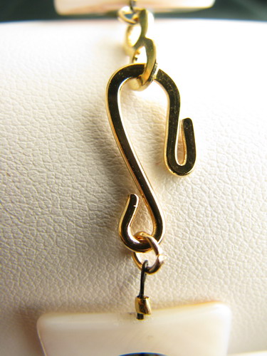 Hook-and-eye