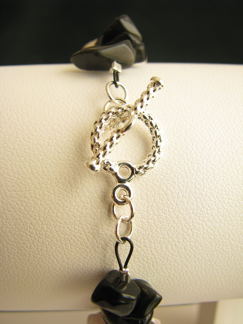 Toggle clasp